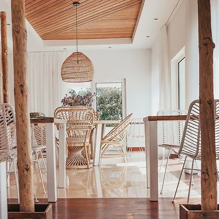 Joy House Bed & Breakfast 4*