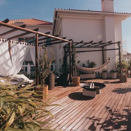 Joy House Bed & Breakfast 4*