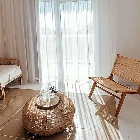 Nocleg ze śniadaniem Joy House