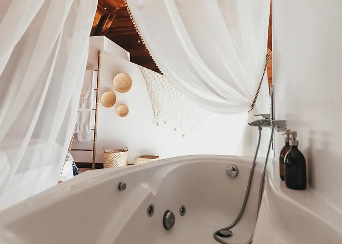 Joy House Bed and Breakfast Sao Pedro de Muel