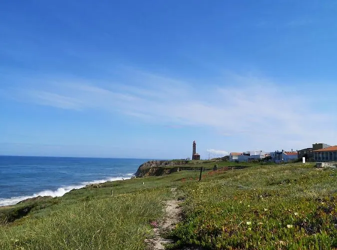 Bed and Breakfast Joy House 4*